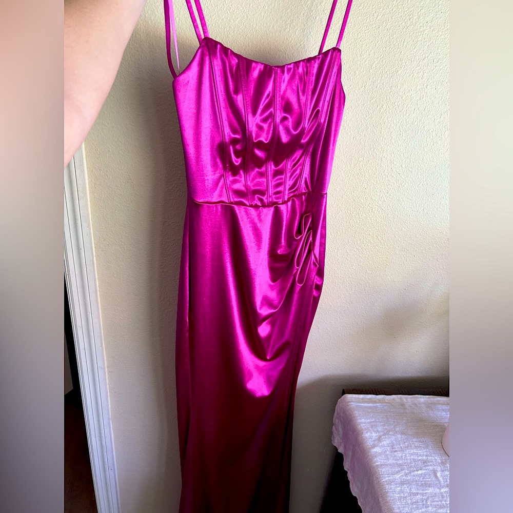 Fashion nova dress. Worn twice. Size small